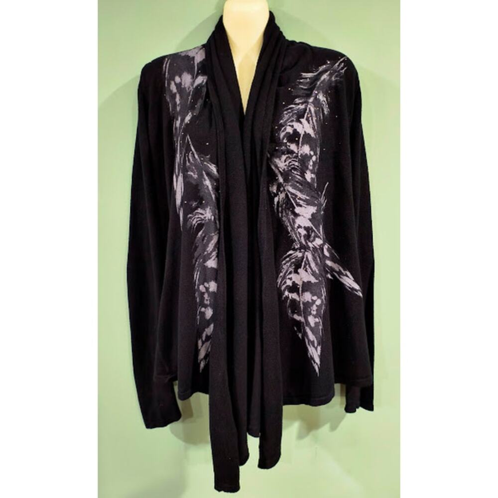 Romeo & Juliet Couture Cardigan with Feather Graphics,  Blk &‎ Gray, Sz S
